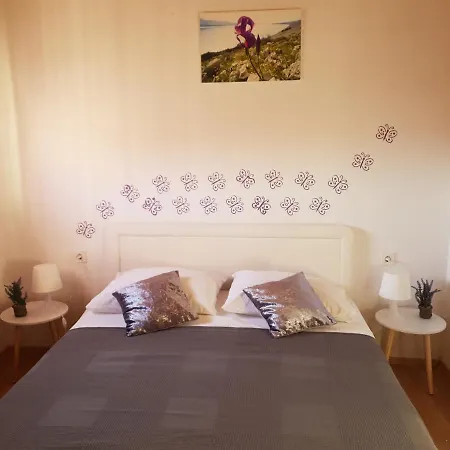 Apartmani Dalmatinka Metajna Extérieur photo