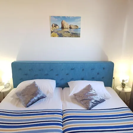 Apartmani Dalmatinka Metajna Extérieur photo