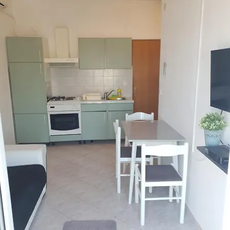 Apartmani Dalmatinka Metajna Extérieur photo