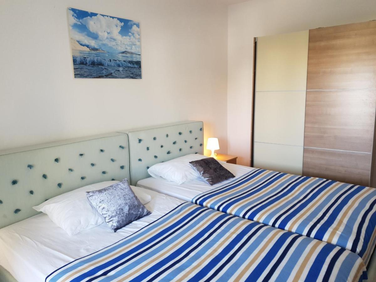 Apartment Dalmatinka Metajna