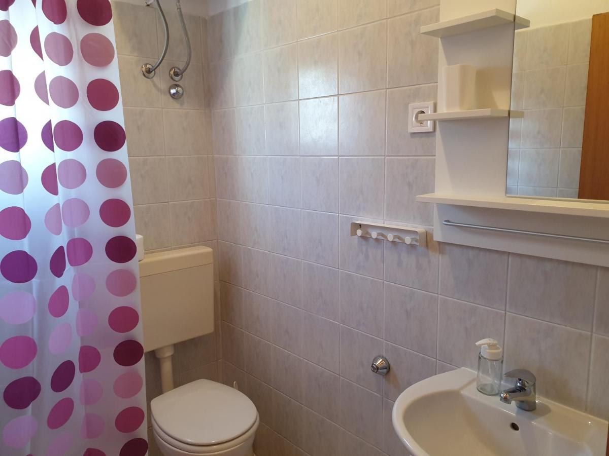 Dalmatinka Apartment Metajna