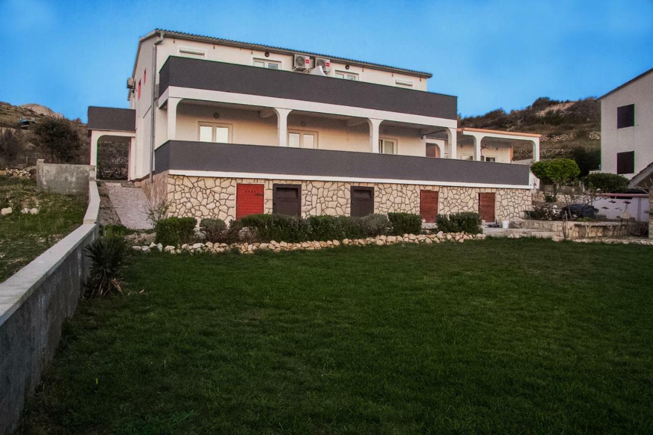 Apartment Dalmatinka *