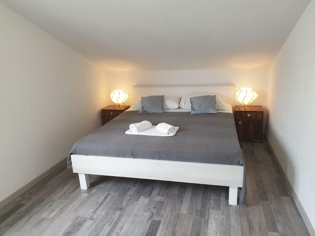 Apartment Dalmatinka Metajna